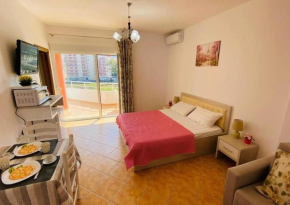Cosy sea view studio